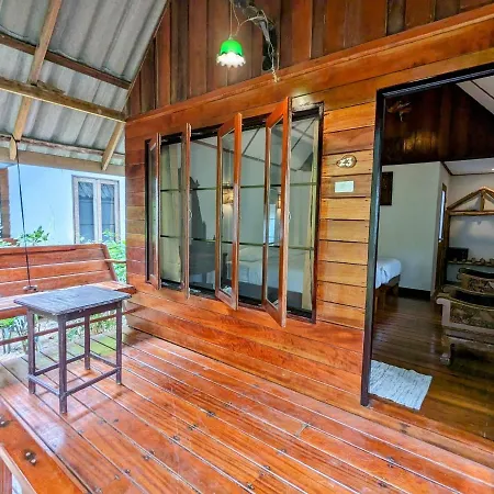 Ziggy Stardust Hotel Koh Phayam Exterior photo