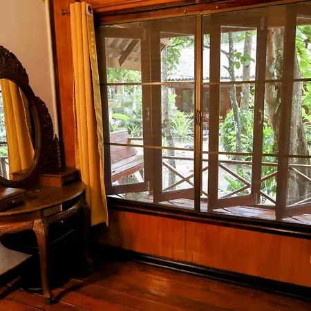 Ziggy Stardust Hotel Koh Phayam Room photo